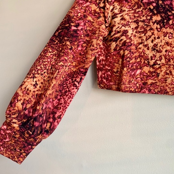 Juicy Couture Beachwood Abstract Animal Top SIZE M - NWT - Picture 6 of 8